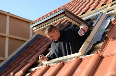 Pose de fenêtres de toit Velux à Habas